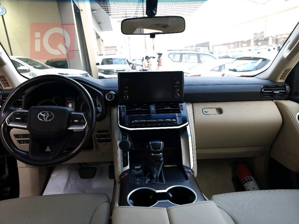 تويوتا لاندكروزر